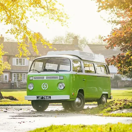 Edub Indie - The 100% Electric Classic Camper Campsite *