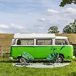 Edub Indie - The 100% Electric Classic Camper Campsite