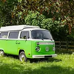 Edub Indie - The 100% Electric Classic Camper Campsite Great Ouseburn